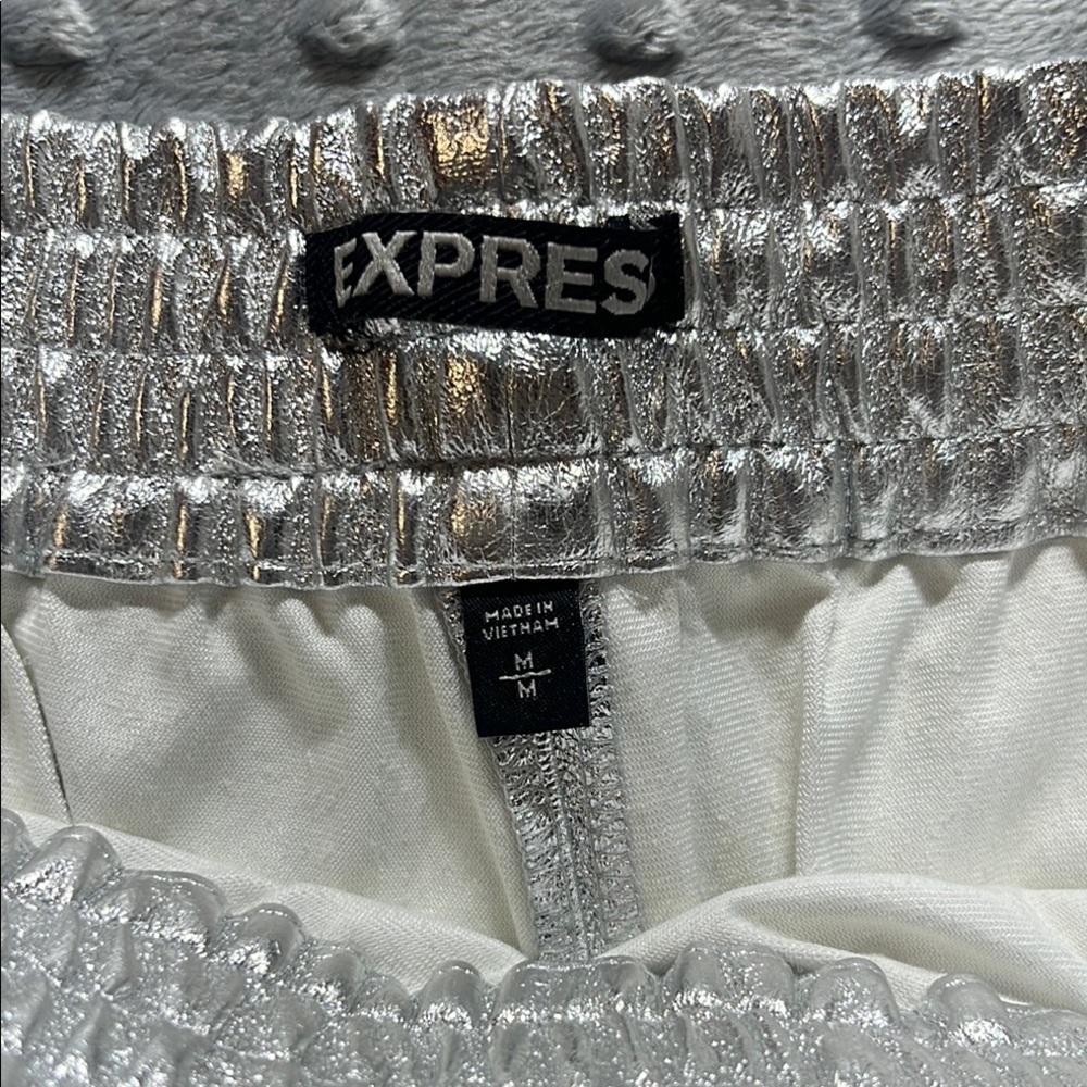 Express Silver Metallic Y2K Festival Shorts - Size Medium Pull On - Picture 5 of 9